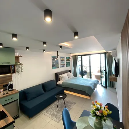 Deep Blue Horizon By The Sea Apartamento *